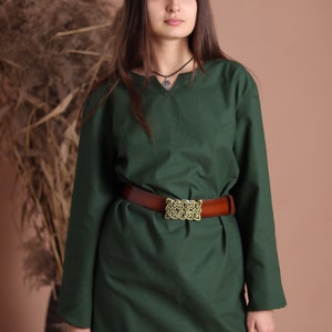 Green Medieval tunic for women, Cotton viking shirt, Hand stitched shieldmaiden's dress, Renaissance tunic, LARP, cosplay, renfaire outfit image 2