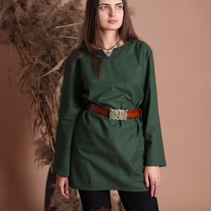 Green Medieval tunic for women, Cotton viking shirt, Hand stitched shieldmaiden's dress, Renaissance tunic, LARP, cosplay, renfaire outfit image 5