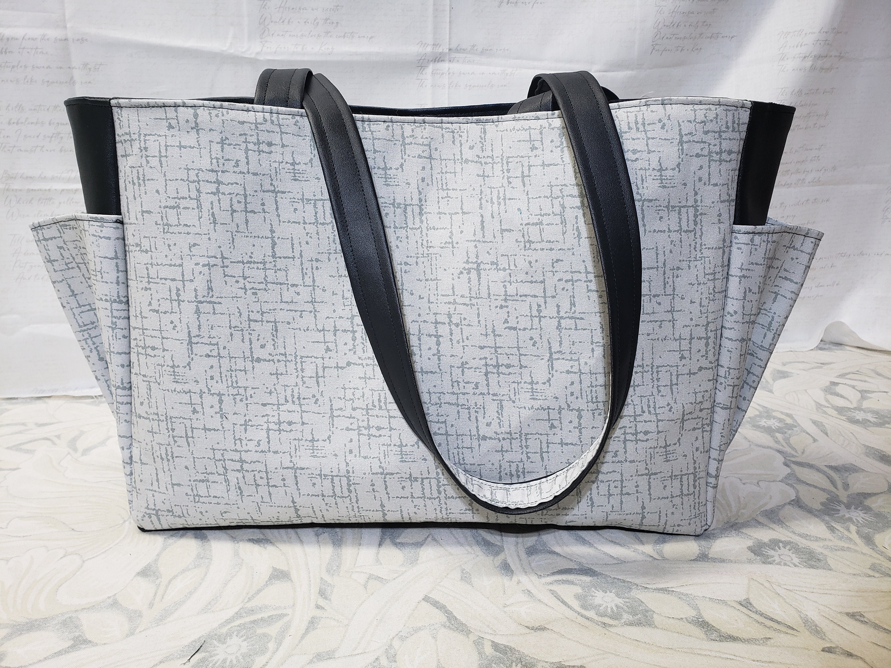 Tote/handbag Shoulder Bag Gray Vinyl Light Blue Top 