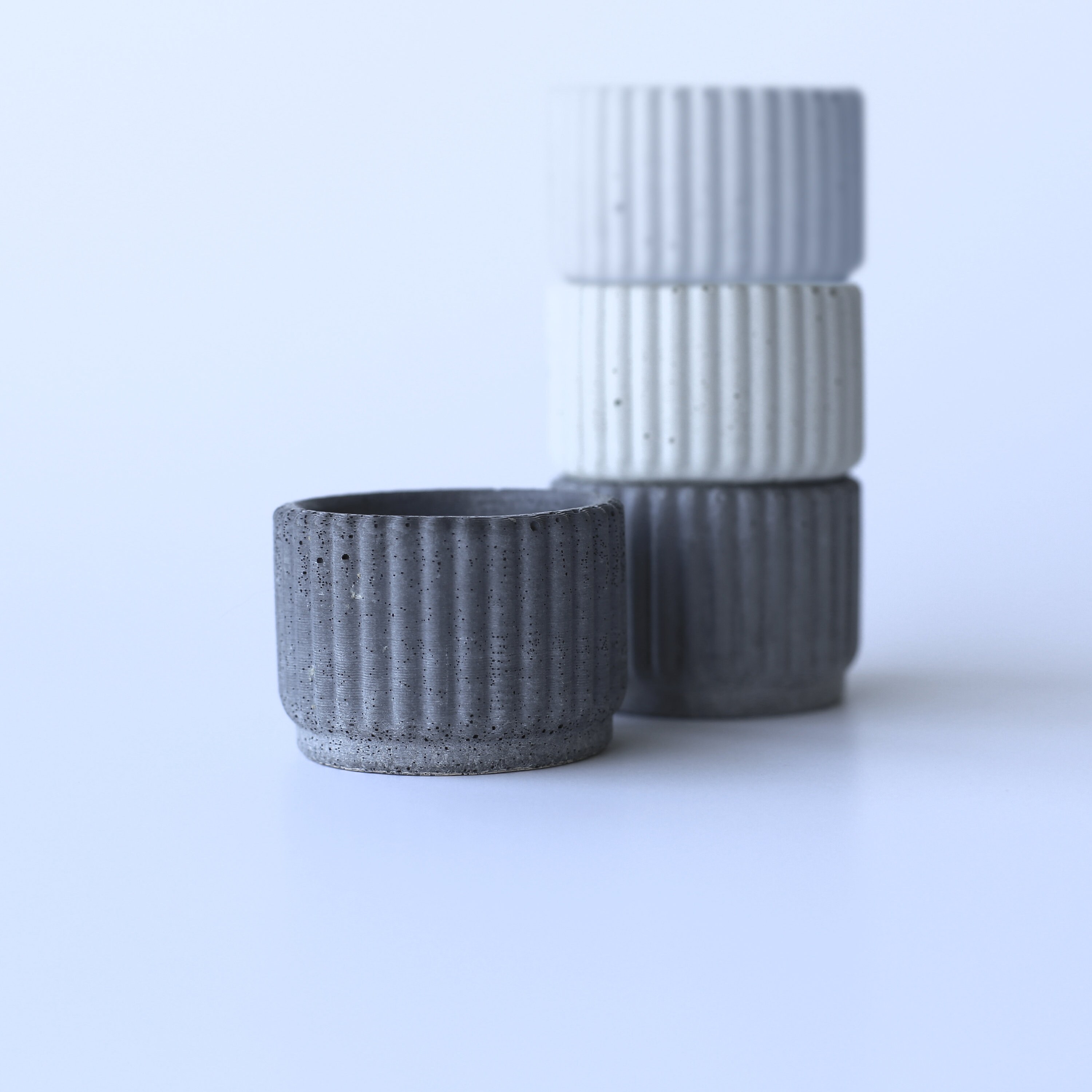 Lot de Quatre Coquetiers en Béton