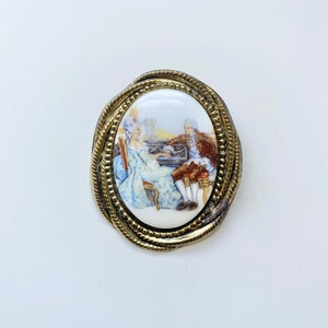 Vintage Cameo Brooch