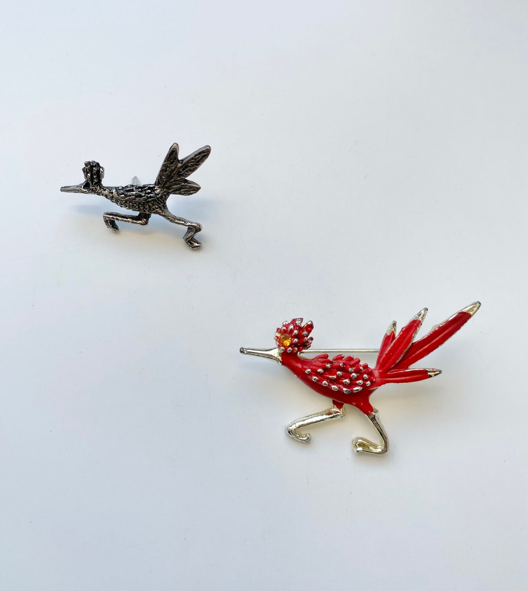 Set of 2 Running Bird Brooch & Pin - Etsy