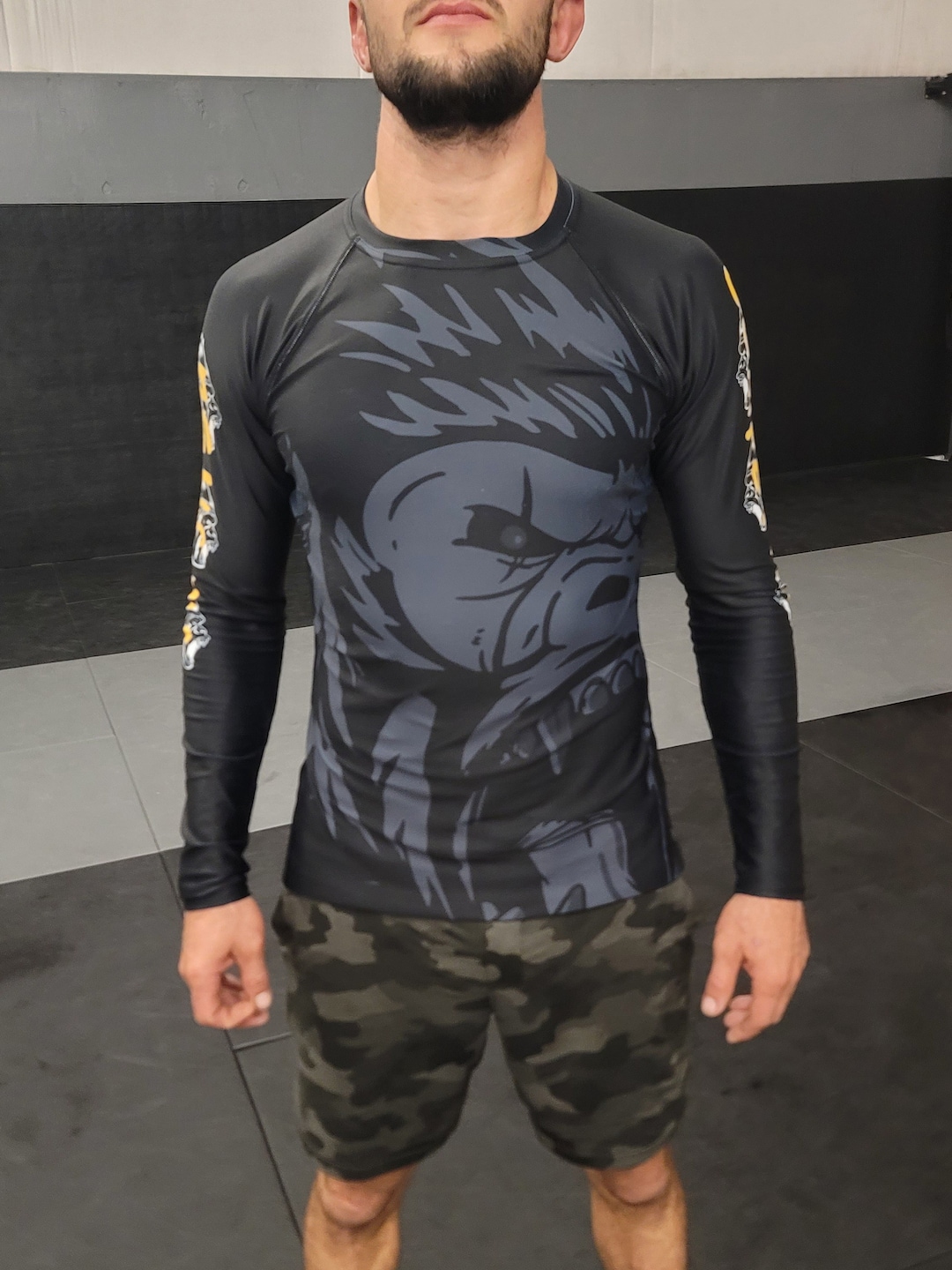 Men's Jiu Jitsu Competitor Rash Guard for BJJ - Gorilla Tap or Snap - Etsy