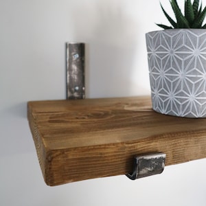 Steel wall bracket for industrial style shelf, Customizable size, vintage loft decor