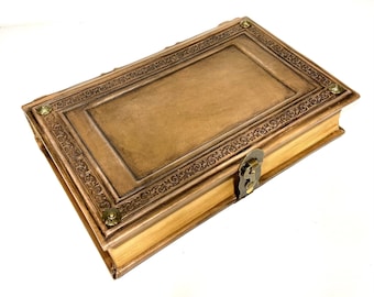 Handgemaakt antiek leren dagboek – middeleeuws schetsboek met messing beslag