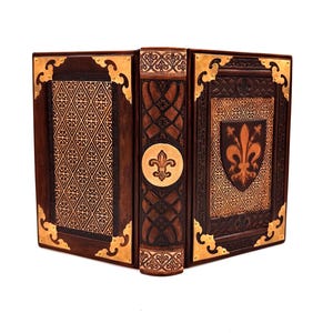 Medieval Leather Journal with Fleur de Lis – Heraldic Fantasy Notebook – Royal Sketchbook – Lily coat of arms