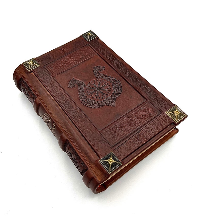 Helm of Awe lederen dagboek, Viking Noors heidens boek afbeelding 1