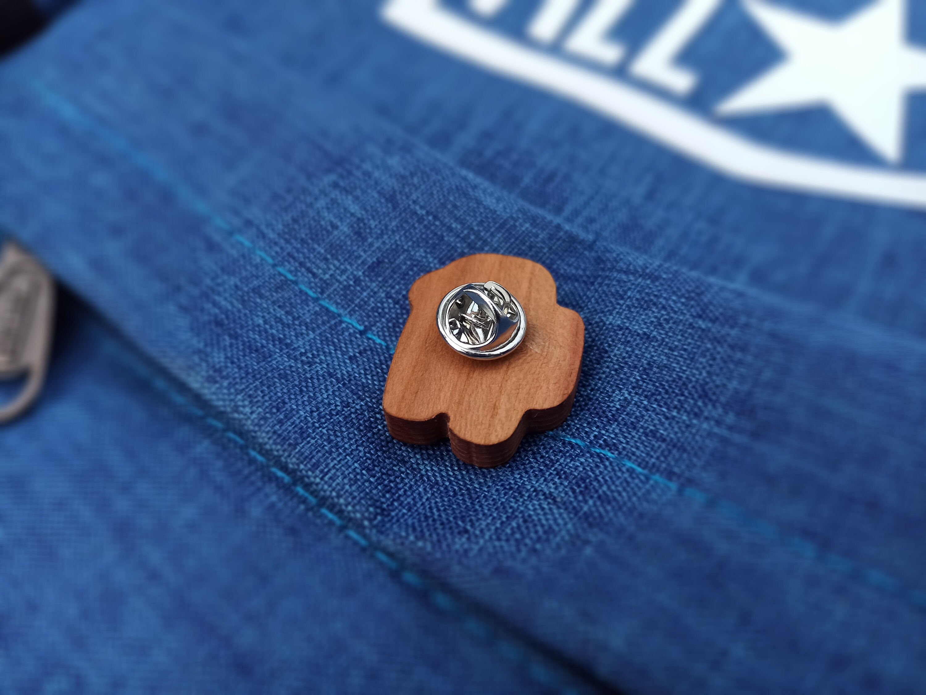 Among Us pin wood brooch Pins Badge eco wood | Etsy