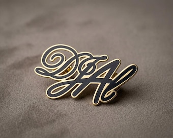Custom Initials Pin for Couple, Personalized Wedding Brooch, Monogram Pin, Bride Groom Gift