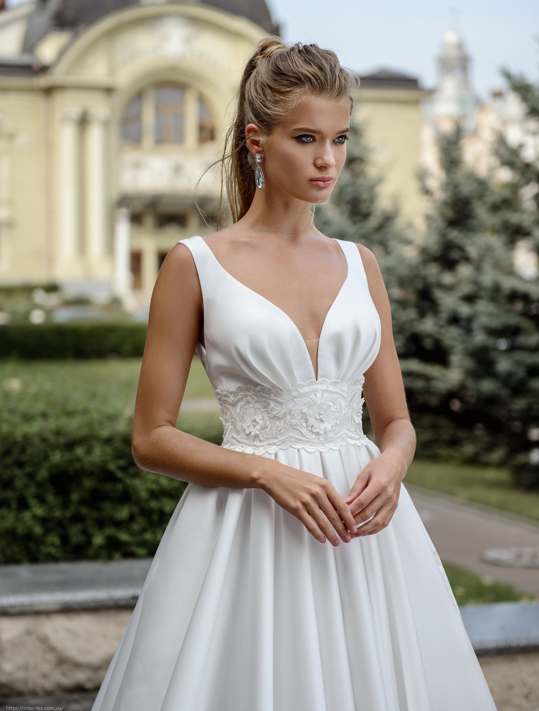 Classic A Line Wedding Dress, Luxury Wedding Gown, Couture Bridal Dress ...