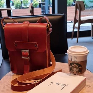 Men Messenger Bag, Hand Bag for Men, Pipe Bag, Crossbody Purse for Men, Graduation Gift for Him, Leather Shoulder Bag for Men, Saddle Bag