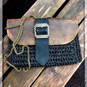 Schwarze Häkeltasche, schwarze gehäkelte Kupplung, Designer-Frauentasche, Stroh-Kupplung Geldbörse, handgemachte Luxustasche, authentische Designer-Taschen, Geschenk für sie