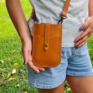 Bolsa de viagem de couro genuíno para telefone fina, capa de couro para telefone crossbody com alça ajustável, bolsa para telefone inteligente, suporte para cartão de bolsa para iphone