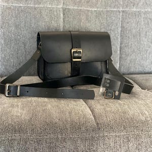 Bolso bandolera de cuero, bolso de hombro minimalista, cartera de cuero, bolso clásico minimalista, regalos únicos para hombres, regalo de aniversario, monedero sencillo