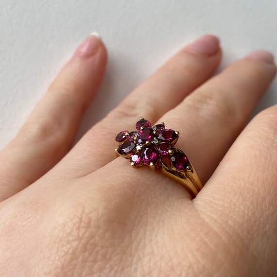 9ct Statement Amethyst Cluster Ring - image 3