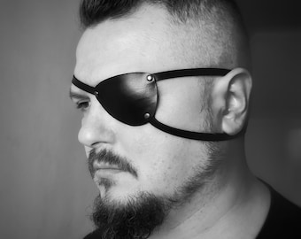 Handgemaakte leren ooglap met drie bandjes, in maat verstelbaar