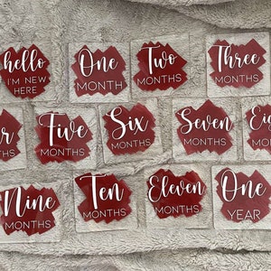 Piastrelle milestone mensili acriliche / carte card mensili per bambini / oggetto fotografico neonato / set di annunci per bambini di 12 mesi / regalo per baby shower