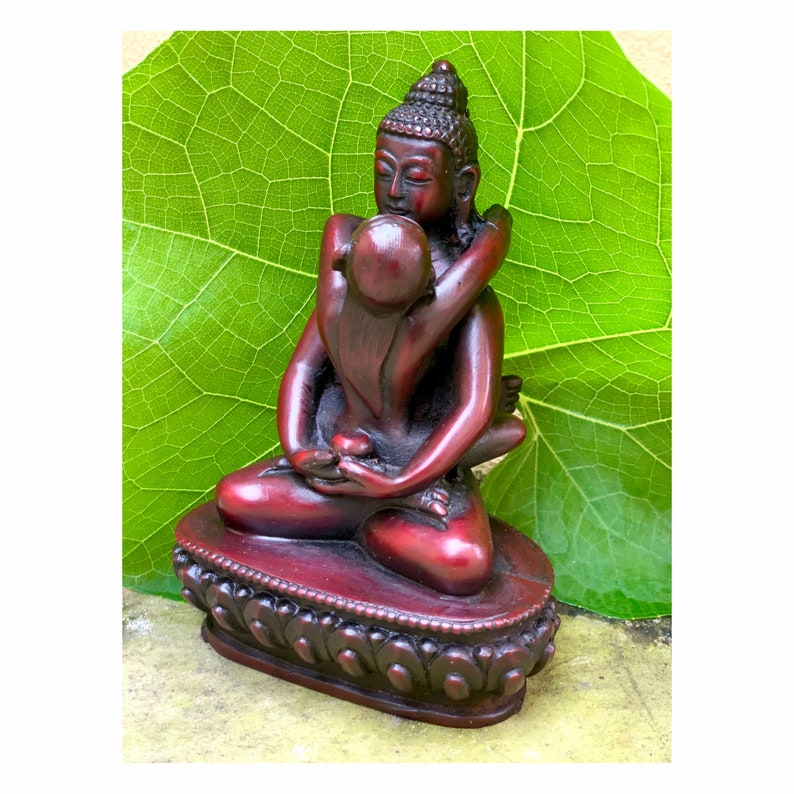 Gift for Mom Yab Yum Statue Antique Buddhashakti Statue for Decorative Collections Handcarved Red Buddha Shakti Figurines Embrace Tantra image 3