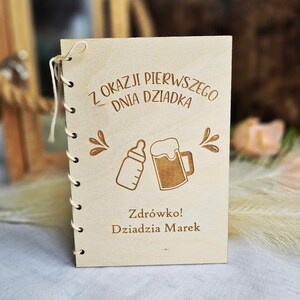 Tarjeta de madera personalizada Recuerdo rústico del día del abuelo polaco - Kartka Prezent na Dzien Babci i Dziadka - Abuelo por primera vez