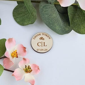 Fichas de madera personalizadas para bebidas: cupones de bar con grabados personalizados para bodas y fiestas