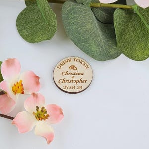 Fichas de madera personalizadas para bebidas: cupones de bar con grabados personalizados para bodas y fiestas