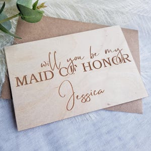 Houten kaart Will You Be My Maid Of Honor – huwelijksaandenken voor bruidsmeisje en bloemenmeisje