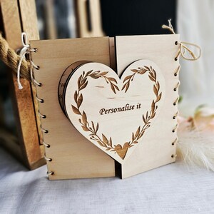 Tarjeta de madera personalizada con forma de corazón; regalo rústico para cumpleaños, compromiso, inauguración de la casa, aniversario, boda, Día de la Madre, profesor/a o amigo/a.