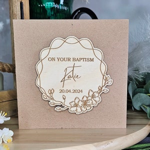 Carte de baptême personnalisée - Cadeau de baptême en bois