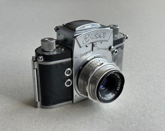 EXA JHAGEE DRESDEN Camera With Meyer Optik trioplan 2.9/ 50 Lens Germany 1950s