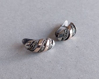 Vintage 925 sterling silver hallmarked with gold inlay earrings wave pattern modern design