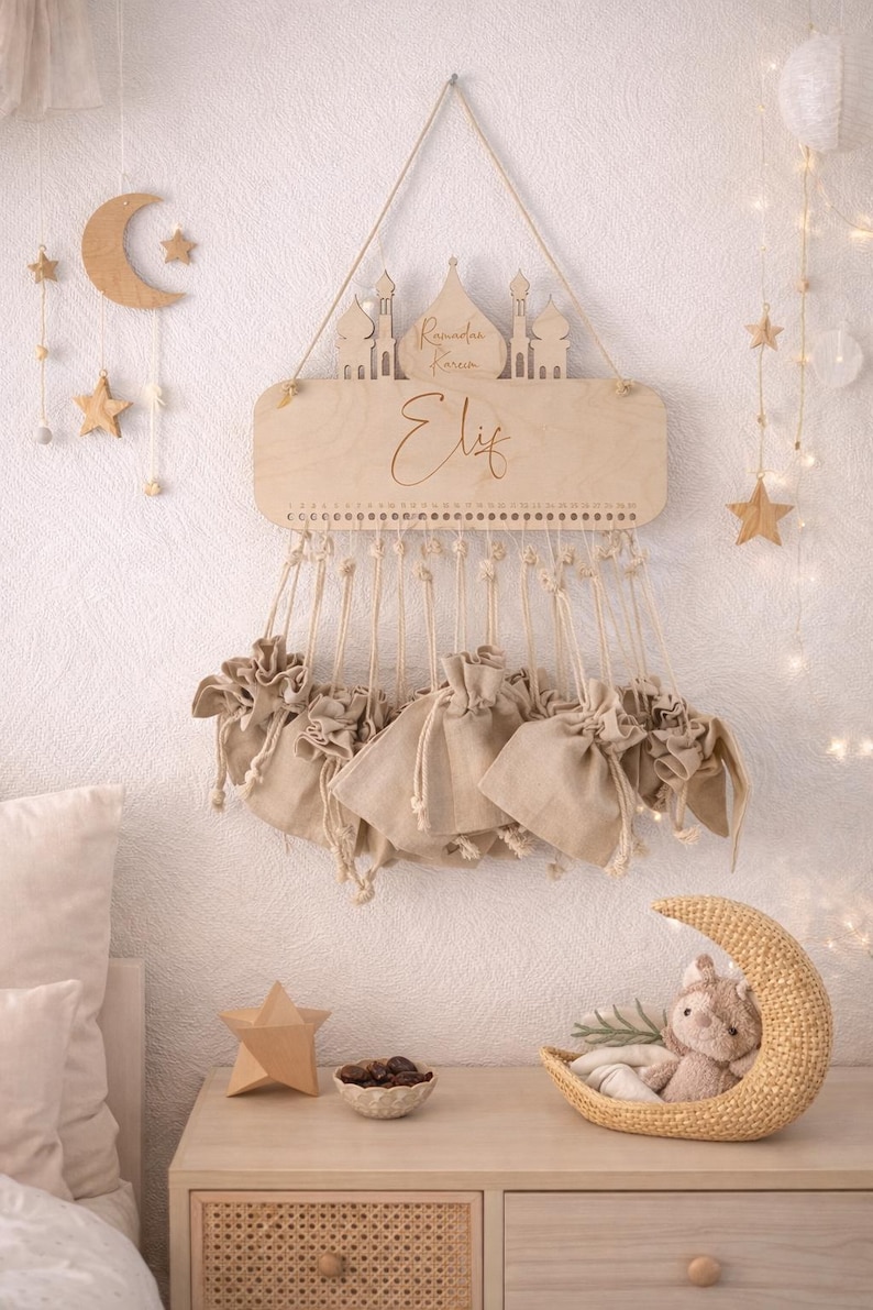 DIY Ramadan Calendar | Wooden sign and pouch image 1
