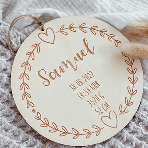 Personalisiertes Geburtsschild aus Holz