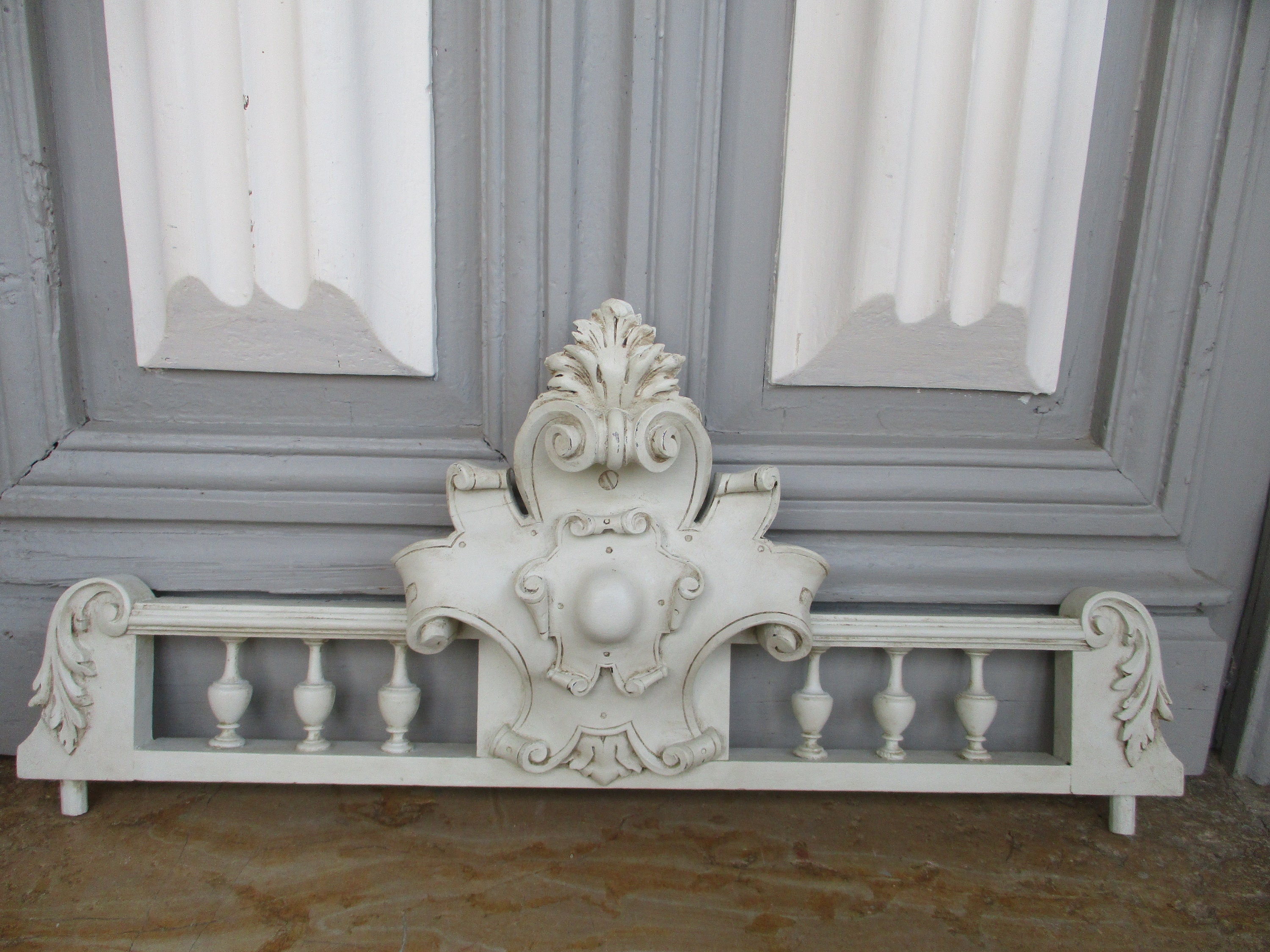 Antiquaire Français Bois Sculpté/Récupération Architecturale