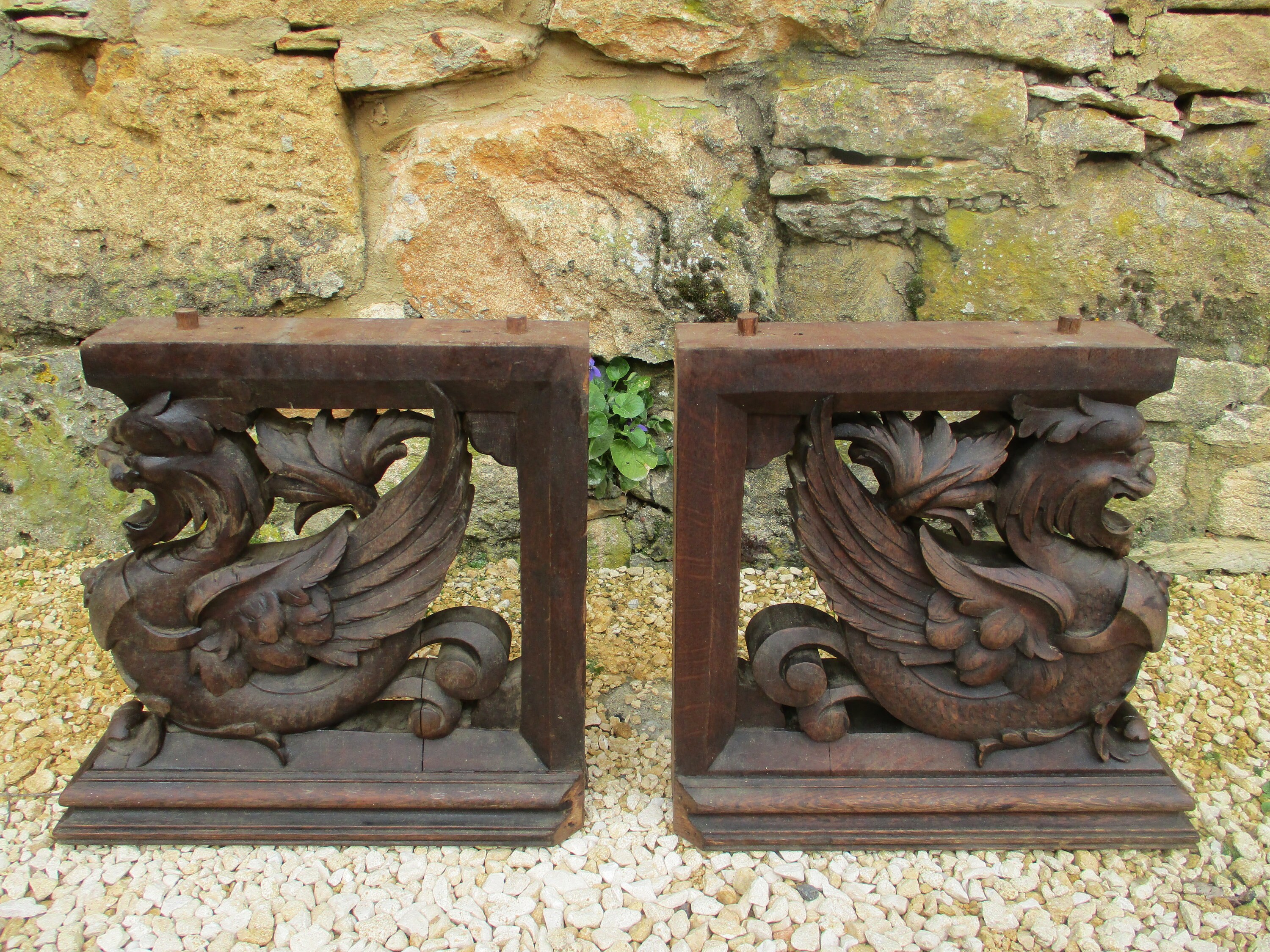 Ancien Français Paire de Bois Sculpté Support en Corbeau/Récupération Architecturale