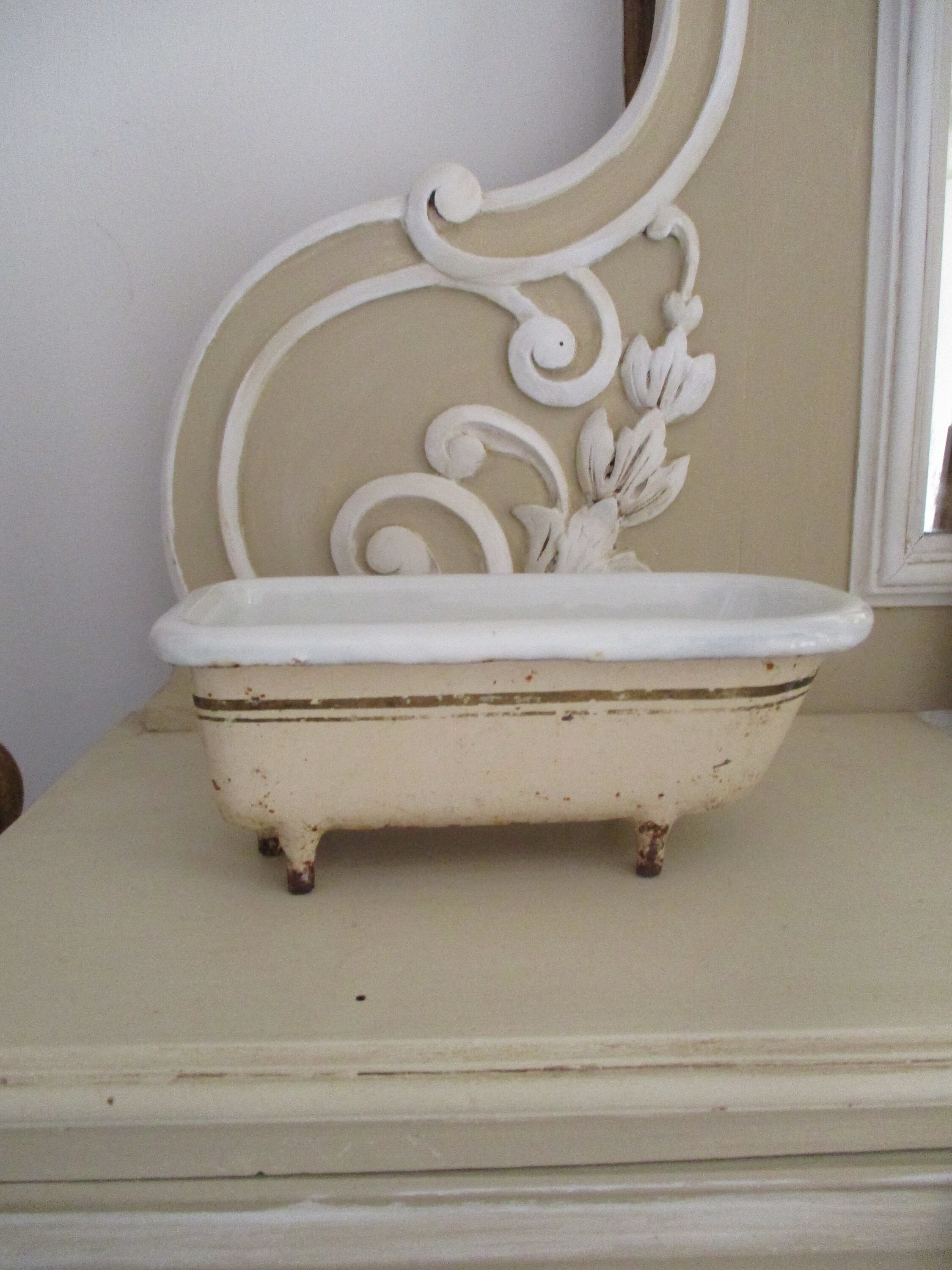 Baignoire Miniature en Fonte de Porcelaine Antique/Échantillon Vendeur Baignoire Maison Poupée