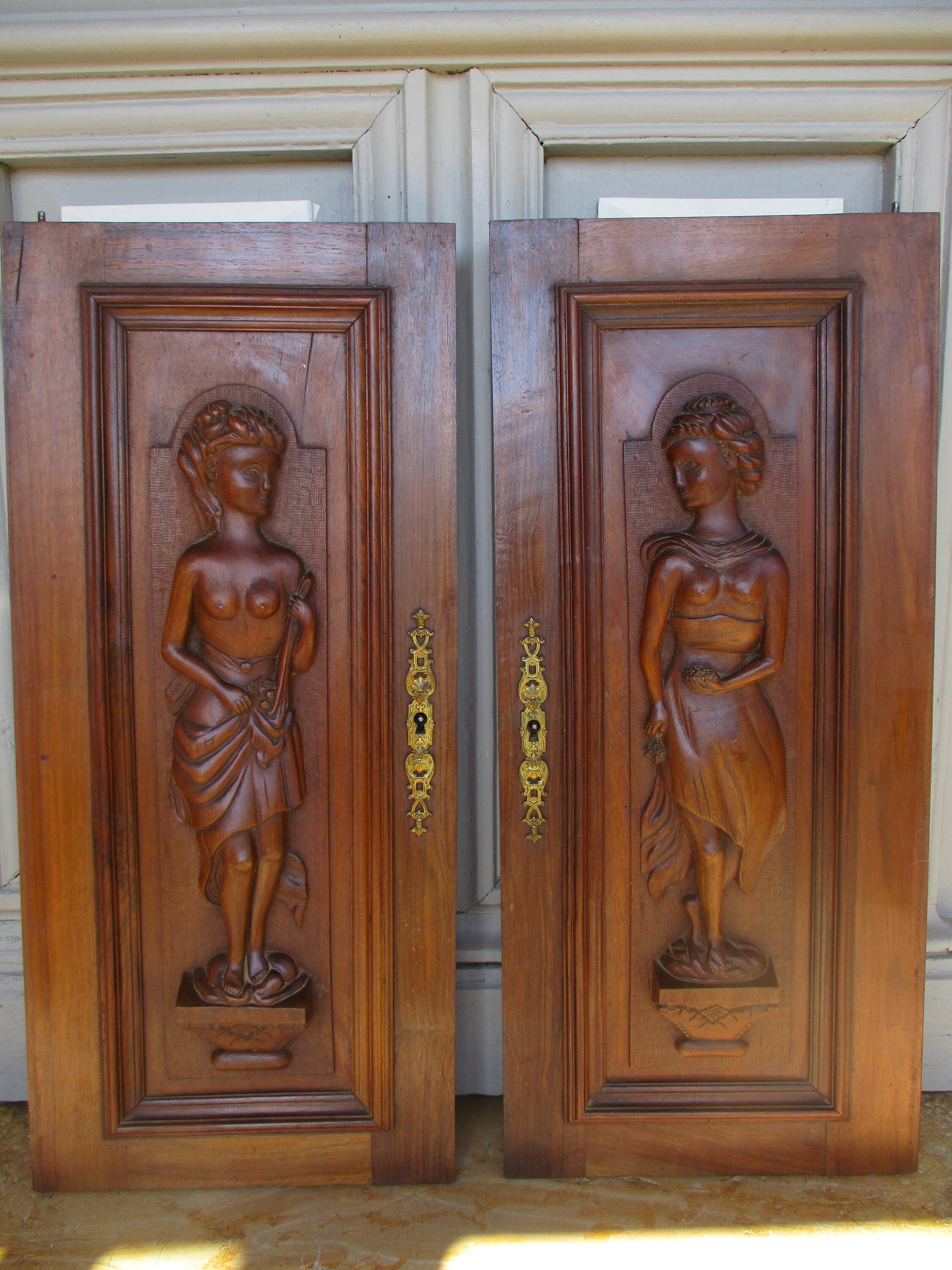 Une Paire de Portes/Panneaux en Bois Sculpté? Récupération Architecturale