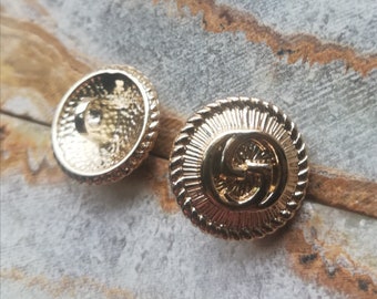 1 Buttons old gold 15 mm