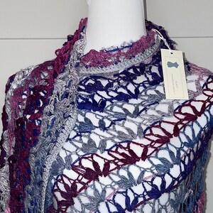 Crocheted scarf with loose pattern (gradient with glitter effect)], very soft and pleasant, handmade, wintery, Christmassy