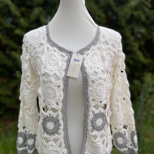 Crochet cardigan in white pattern, very soft and comfortable, handmade, summer jacket, crochet jacket, handmade, white with gray pattern