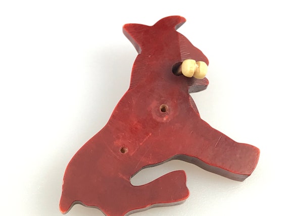 Very rare Art Deco Bakelite dog brooch 1930s 1940… - image 9