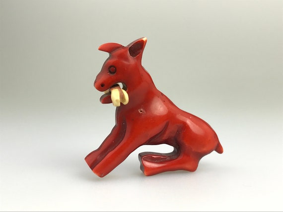 Very rare Art Deco Bakelite dog brooch 1930s 1940… - image 1