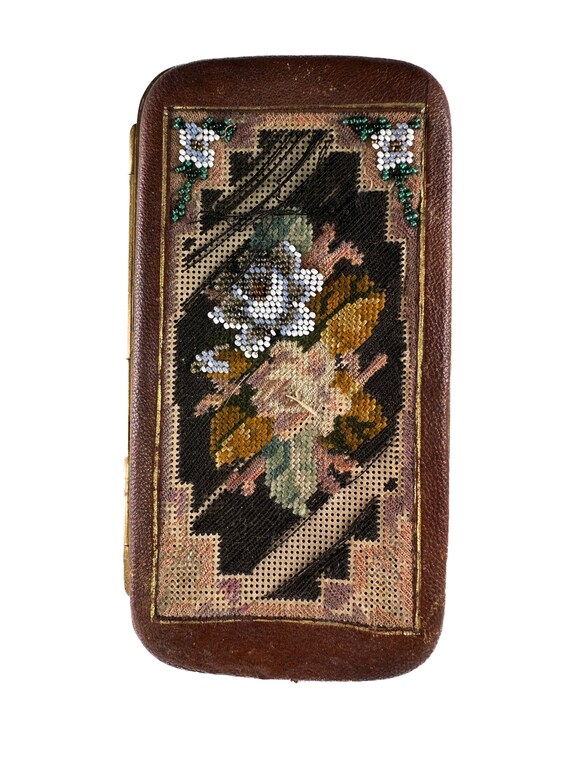 Interesting antique beadwork and embroidery mixed… - image 3
