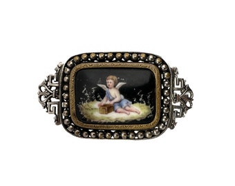 Victorian brooch porcelain picture with putto hand-painted porcelain painting around 1880s antique pin jewelry