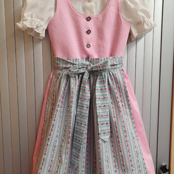 Kinderdirndl Rosa Größe 104