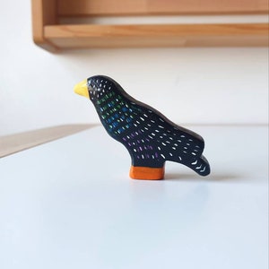 Starling wooden toy