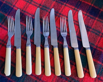 Vintage Bakelite Handle Flatware: Mid-Century Table Service