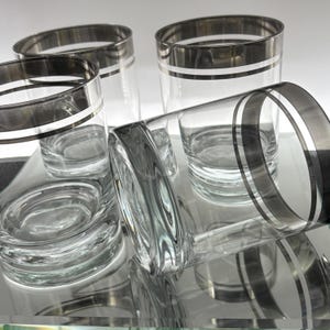 Vintage Dorothy Thorpe Style Lowball Glasses | Platinum Rim Old Fashioned Rocks Glasses | Set of 4