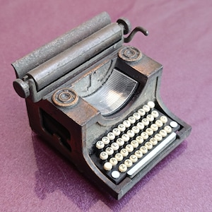 1970 Playme Pencil Sharpener, Typewriter Sharpener, Spanish Pencil Sharpener, Vintage Pencil Sharpener Collectible Pencil Sharpener