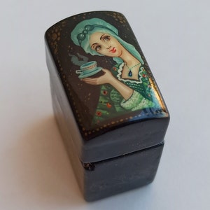 1950s Art Palex, Hand Painted Trinket Jewery Box, Mini Box, Beauty Girl, Pill Box, Wooden Pill Box, Vintage Pill Box