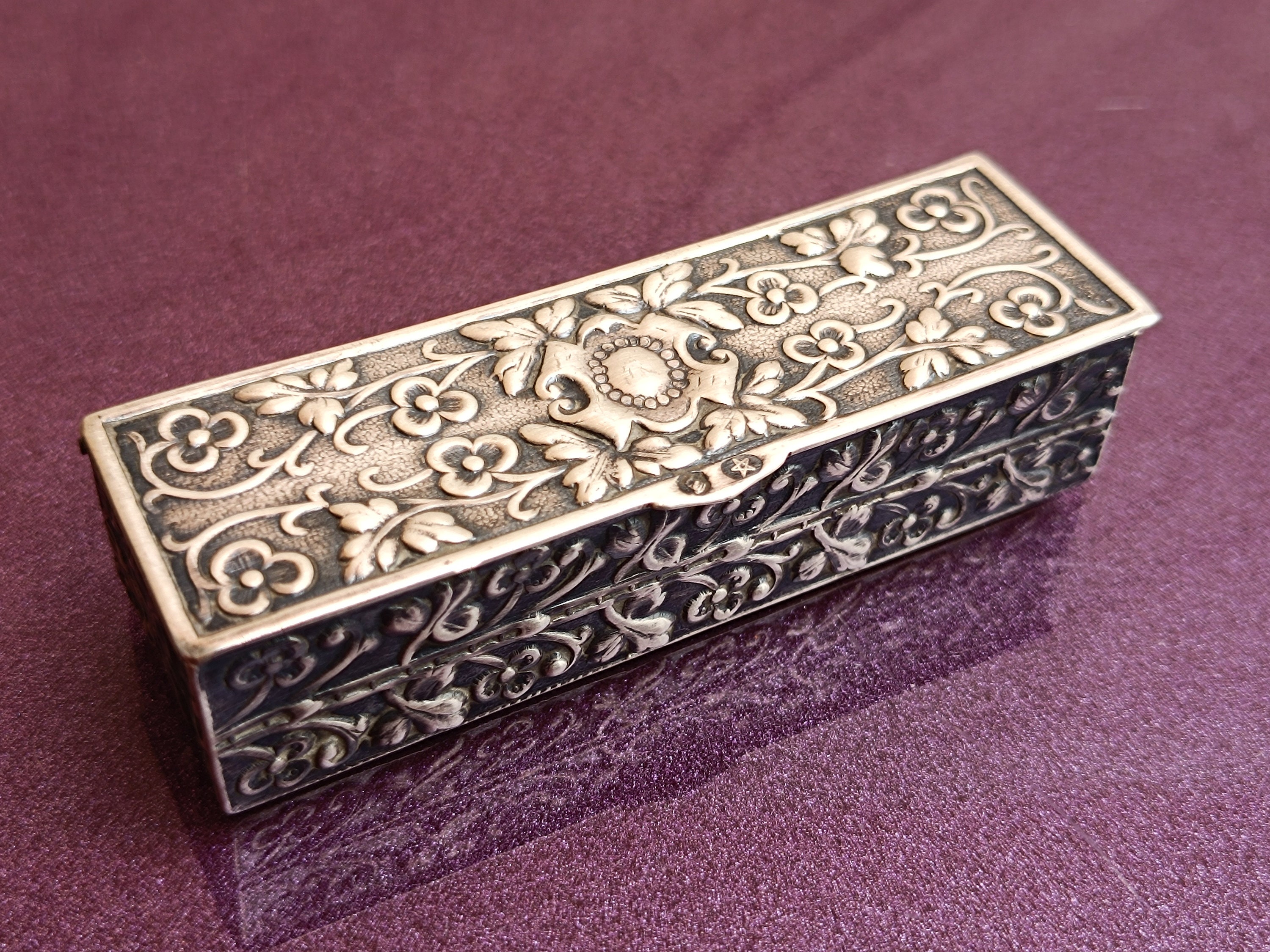 アンティーク雑貨 Vintage London Hallmark 1986 Pill Box Vintage London Hallmark 1986 Pill Box